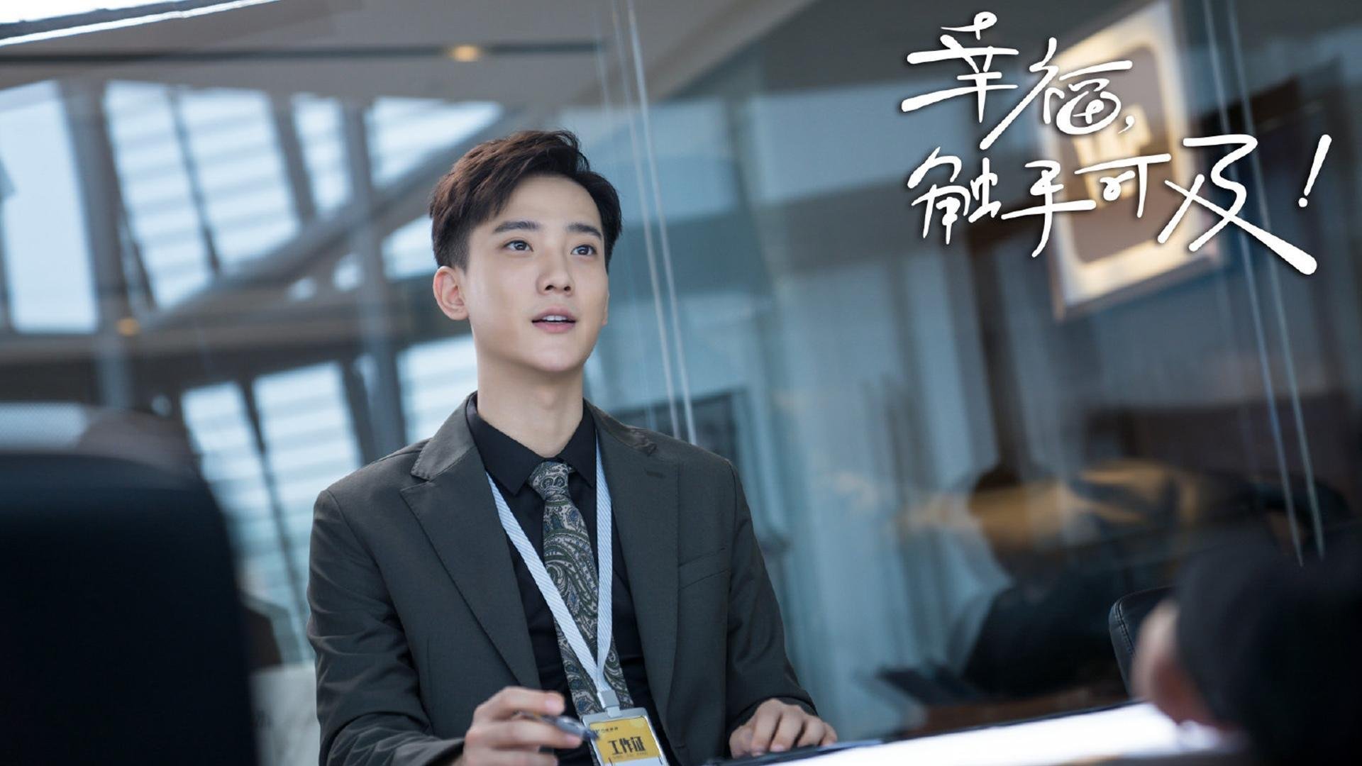 “逆境奋战：车手征服极端环境的壮丽史诗”
